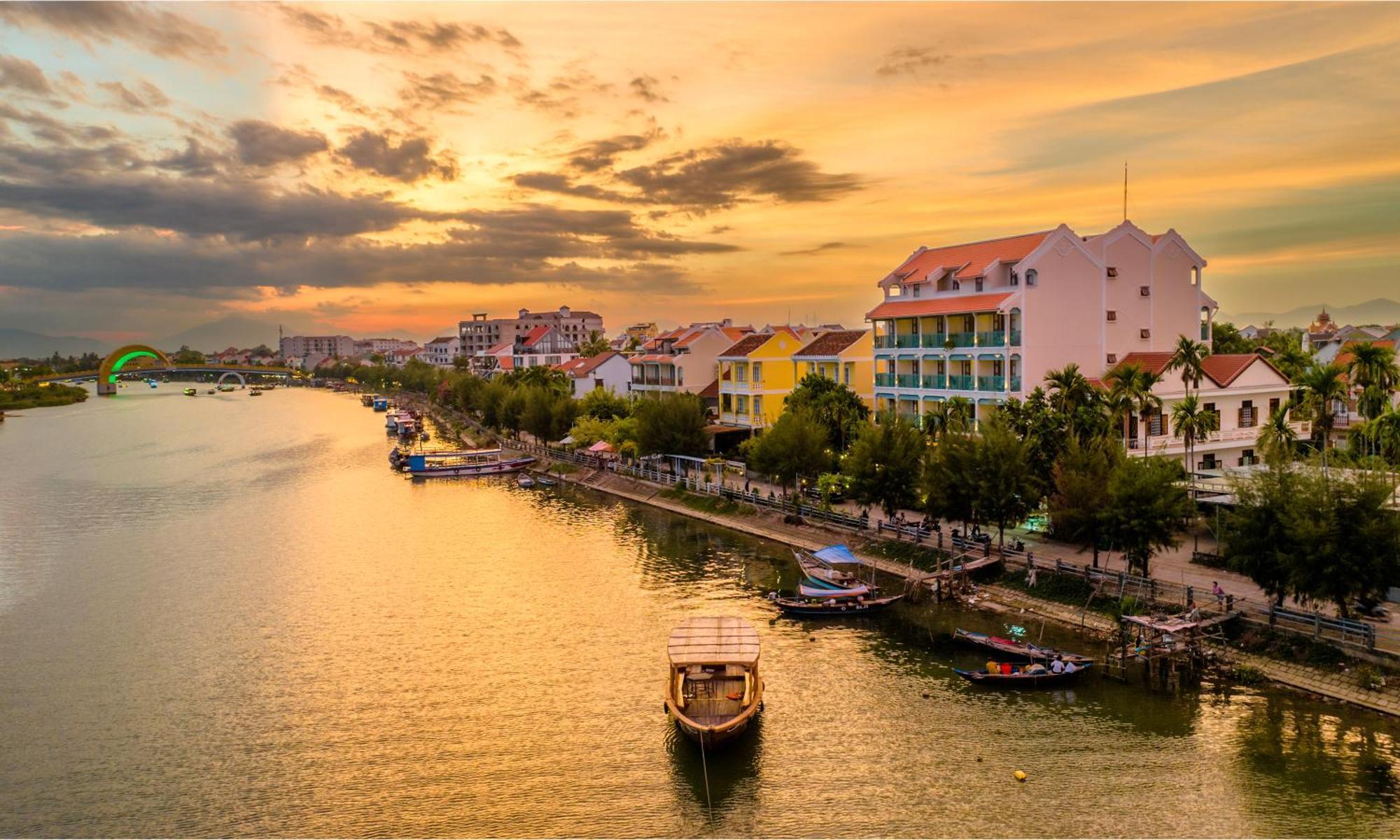 Lantana Riverside Hoi An Boutique Hotel & Spa Exterior photo